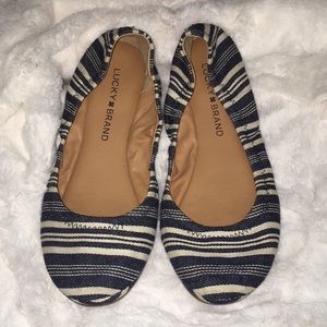 EUC Sz 7.5 Lucky Brand Denim & white striped flats